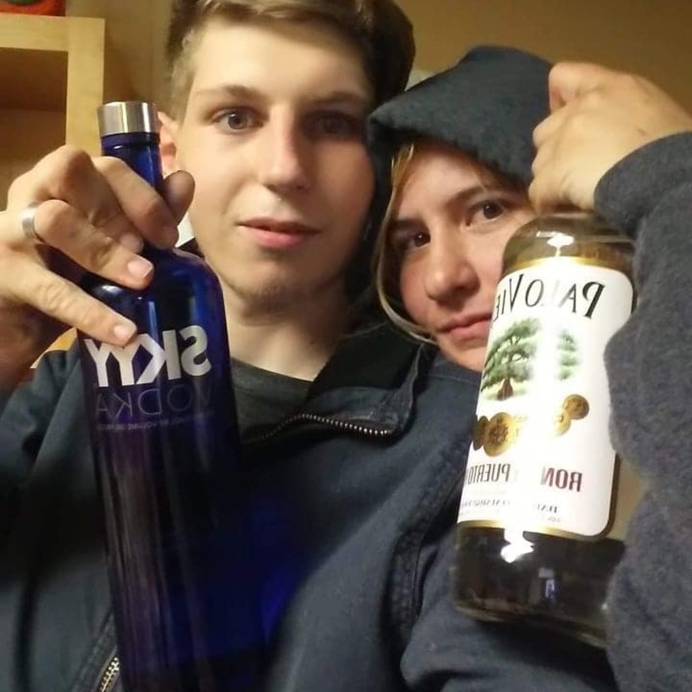 Meet your Posher, Ally